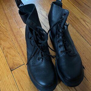 Dr. Martens 1460 Pascal Mono Women’s Leather Combat Boots – Size US 7 (EU 38, UK
